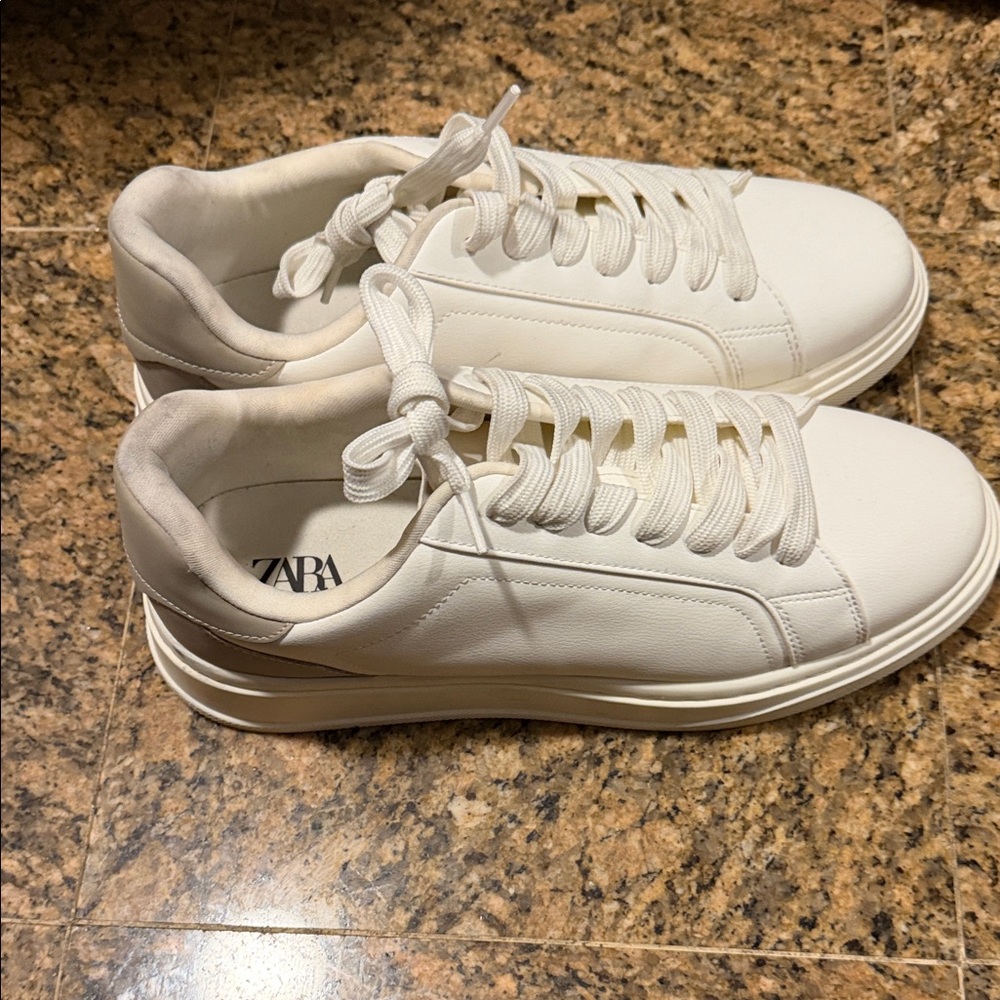 Zara Cream Low-Top Lace-Up Sneakers